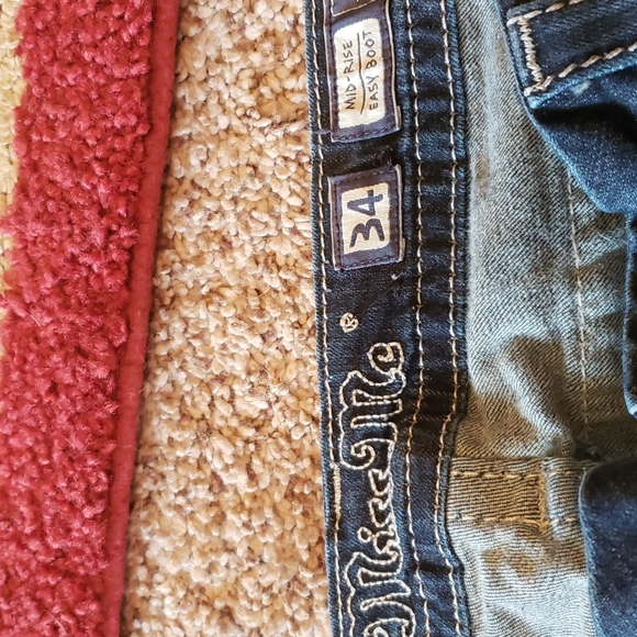 EUC Miss Me Jeans Size 34 Length 31 Mid Rise Easy Boot - Picture 2 of 4